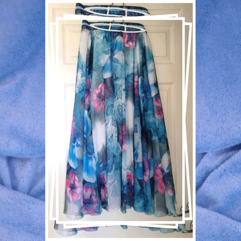 XL - Blue Chiffon flowing floor length skirt